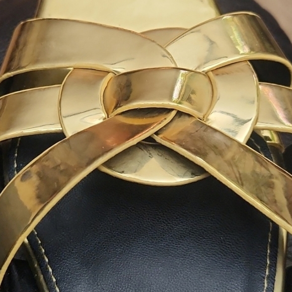 Saint Laurent Gold Women's Shoes - Picture 6 of 7